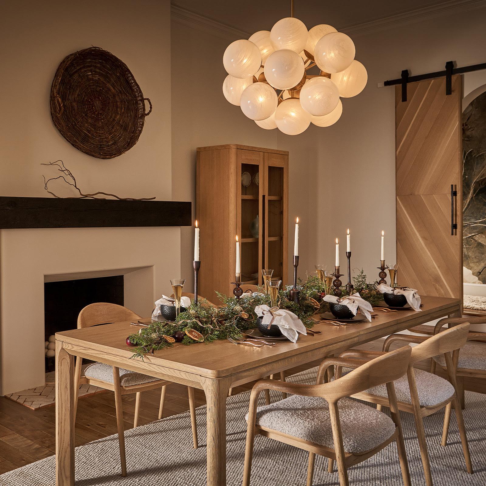 Malone Dining Table | Regina Andrew Detroit